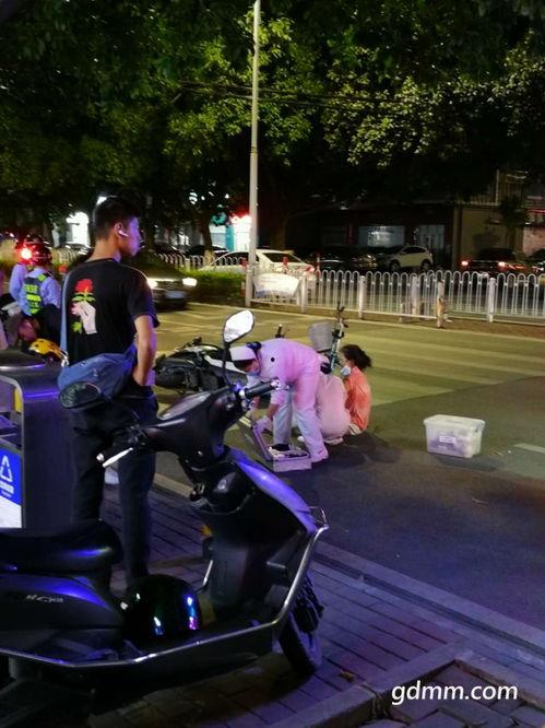 茂名车祸爆料新闻,悲剧瞬间，生命消逝